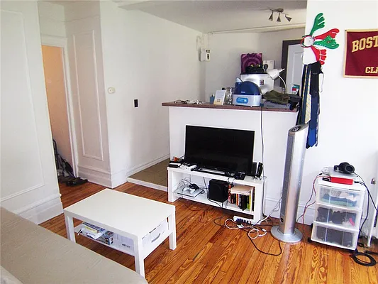 Rented by Maz Group NY | media 19