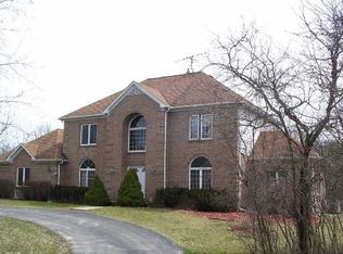 5917 Loch Loden Dr, Dexter, MI 48130