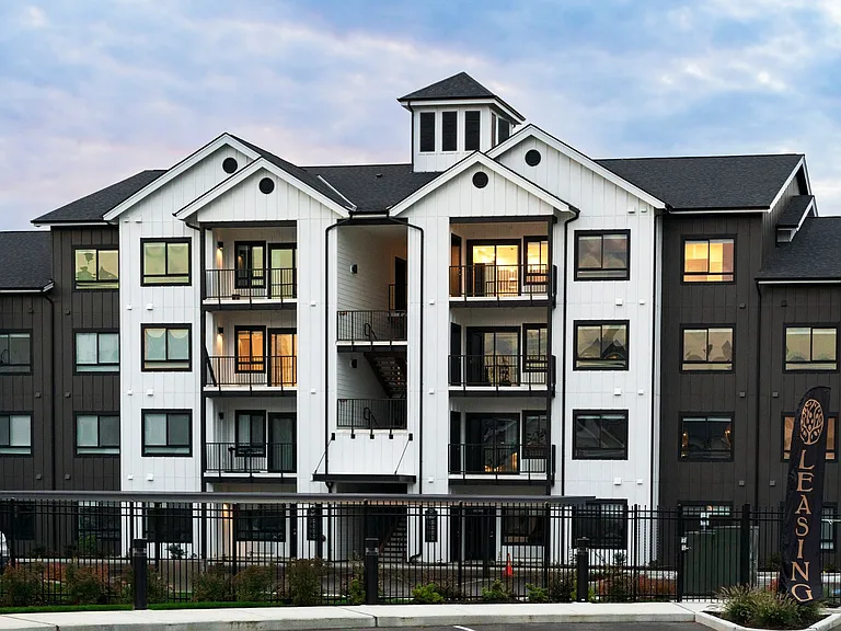 Karlo Lacey Apartments — Photo 3