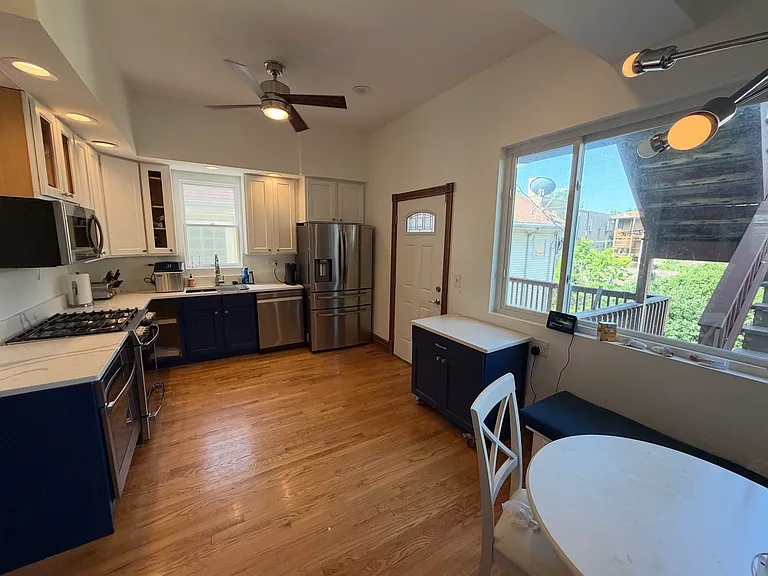 5042 N Winchester Ave #3 — Photo 11