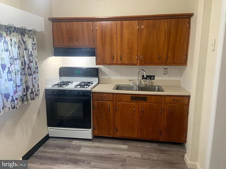6605 Odonnell St #B — Photo 2