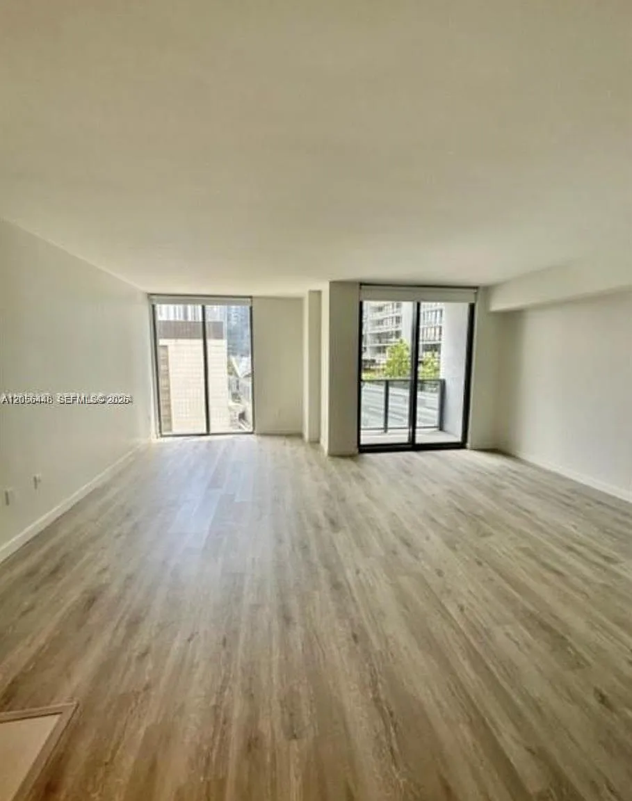 Mybrickell Condo — Photo 1