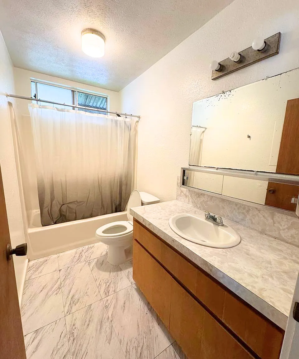 Studio, $1,050 — Photo 4