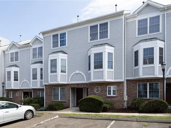 2612 North Avenue #E12, Bridgeport, CT 06604