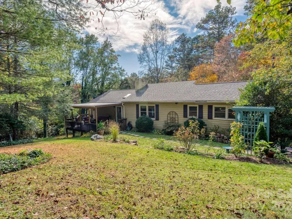 10 Timber Trl, Weaverville, NC 28787