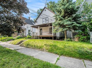 114 Dale St NE, Grand Rapids, MI 49505