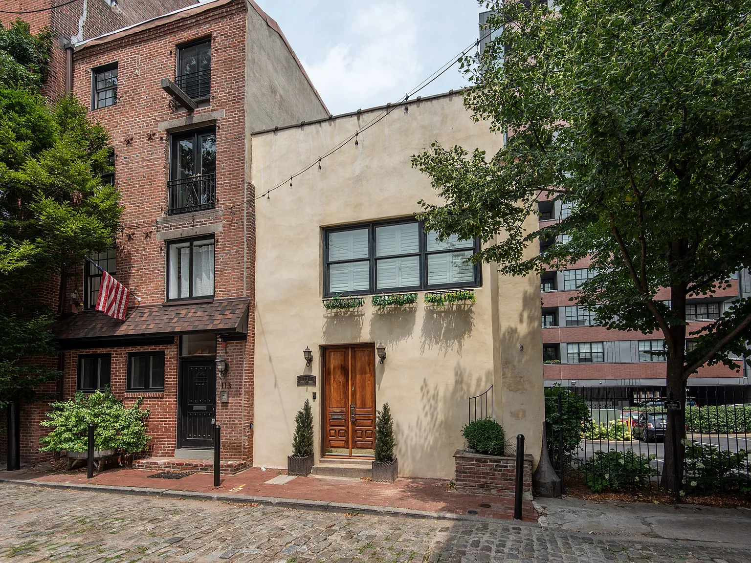 Old City Loft Living with a Private Roof Deck — Photo 2