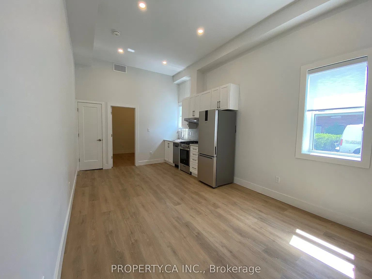 1 bed, $2,200 — Photo 3
