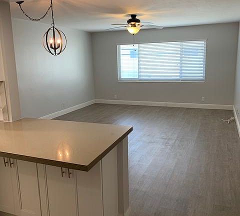 4th image of 2624 NE 32nd St APT 223