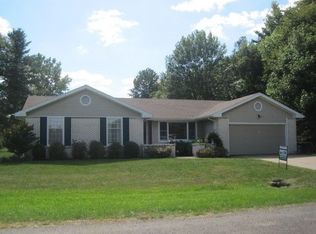 118 Timberview Dr, Macomb, IL 61455