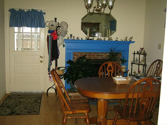 5th image of 312 Cypress Ave