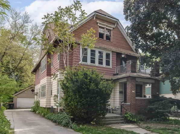 6221 W Lloyd STREET #6223, Wauwatosa, WI 53213