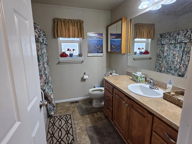 208 Sunset Ln — Photo 28