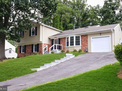 8815 Tuckerman Ln, Potomac, MD, 20854