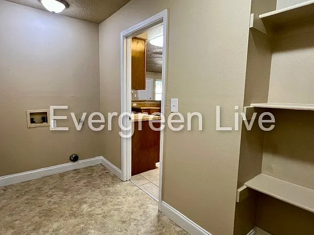 109 Barnsbury Ct — Photo 14