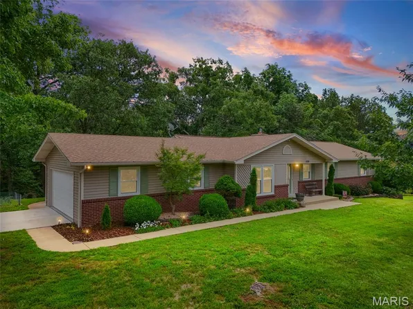 3524 Susan Dr, Imperial, MO 63052