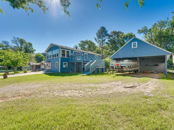 261 Harbor Dr, Gun Barrel City, TX 75156