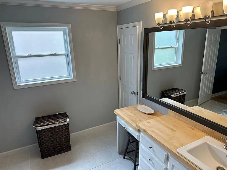2203 Stout Dr — Photo 17