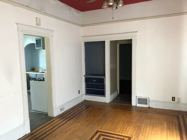 2568 N Booth St, Milwaukee, WI 53212