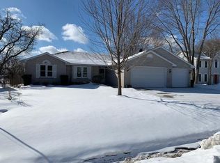 127 Katie Dr, Silver Lake, WI 53170