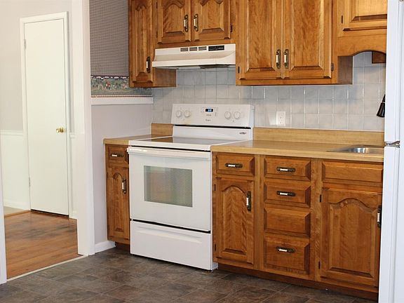 3rd image of 1511 NW 2nd St