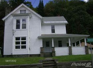 2 Rockland Rd, Roscoe, NY 12776
