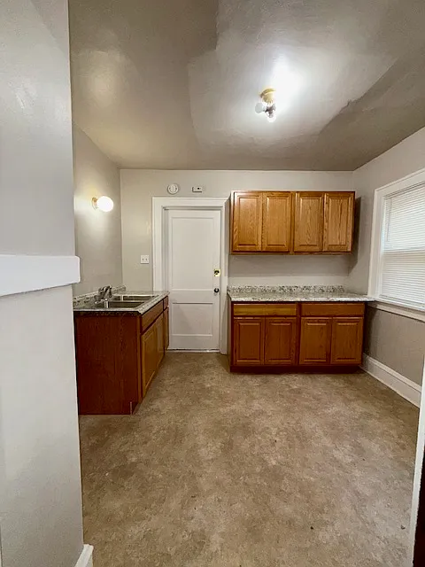 1340 W Atkinson Ave #1
