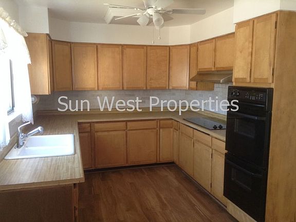 5th image of 3002 Knudsen Ave