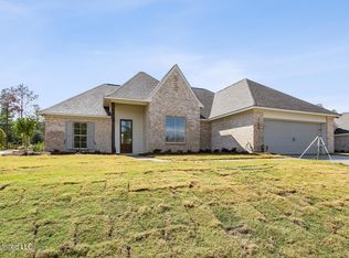 101 Lake Crest Dr, Madison, MS 39110