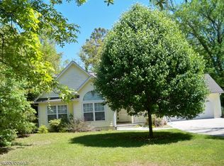 164 Hunting Bay Dr, Swansboro, NC 28584