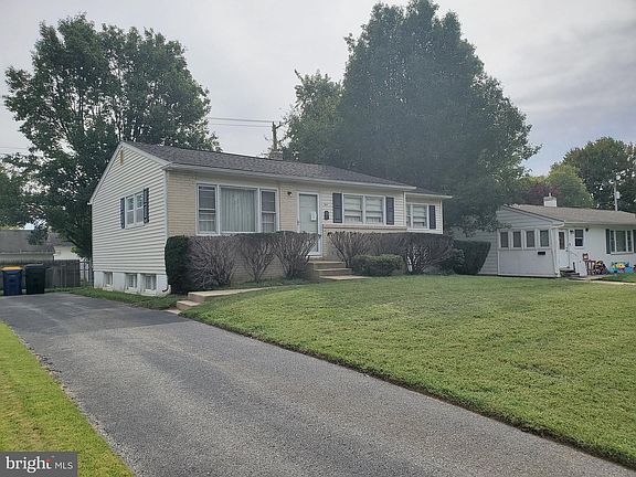 3rd image of 284 Webbs Ln