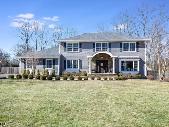 1 Radcliff Dr, Roxbury Twp., NJ 07876