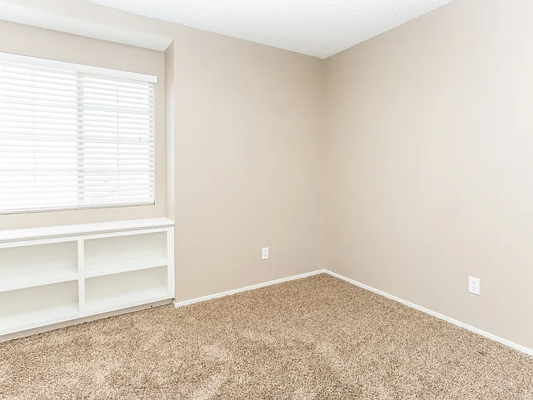 5120 Palo Pinto Ln — Photo 12