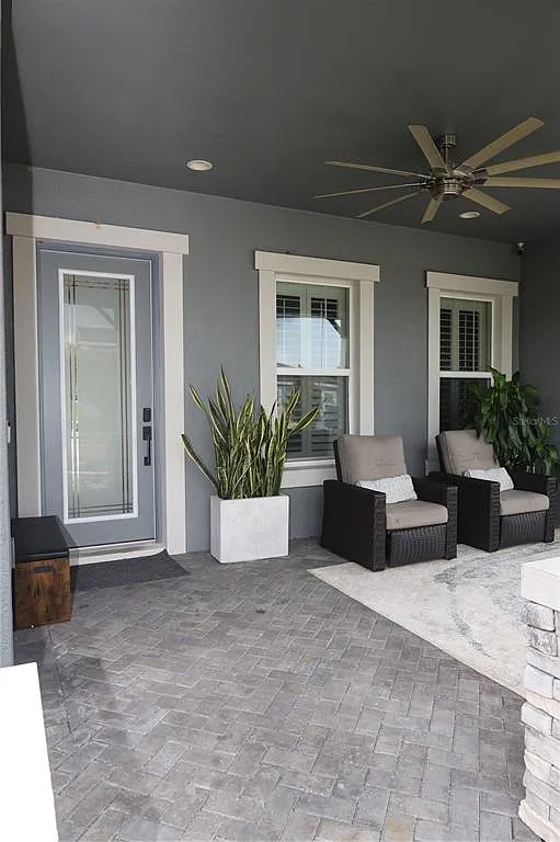4 bed, 3.0 bath, 3192 sqft, $5,900 — Photo 4