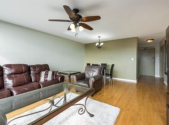 3rd image of 3600 N Lake Shore Dr APT 2807