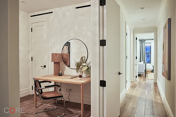 Rented by CORE | media 9