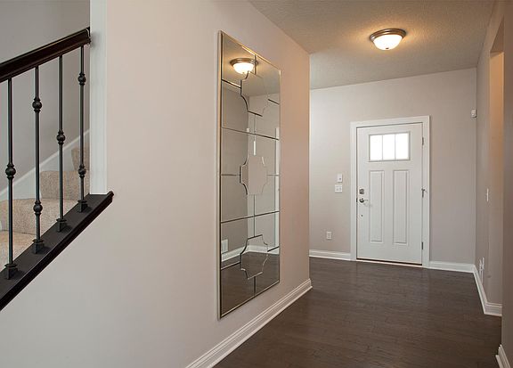 3rd image of 20 Andrew Ln