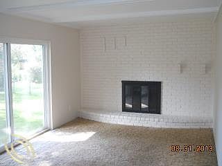 2nd image of 21549 Constitution Dr