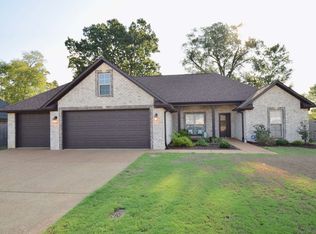 414 Featherstone Cv, Medina, TN 38355