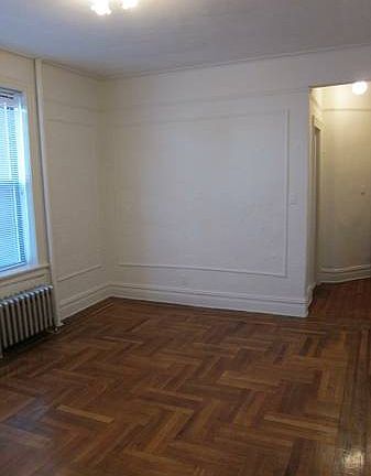 2nd image of 3276 35th St #2