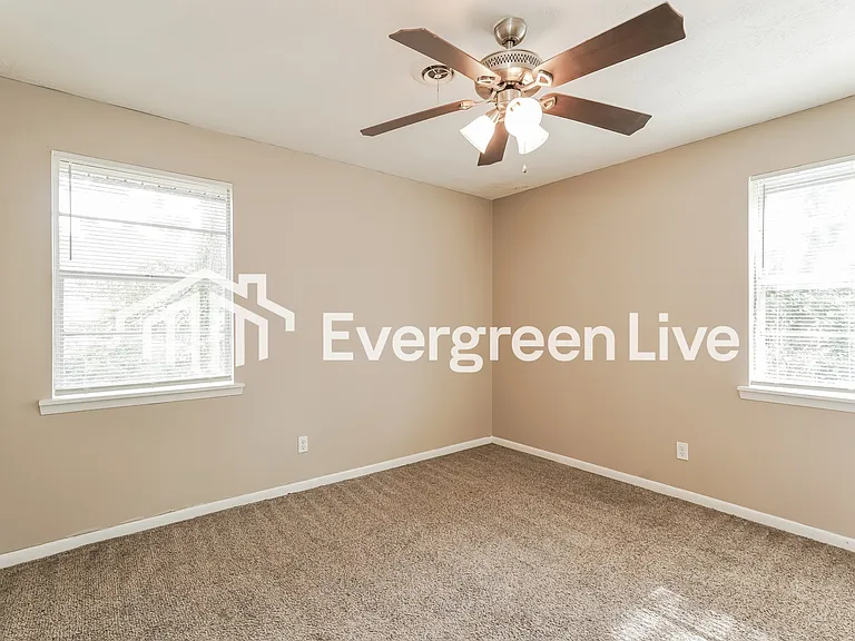 3708 Warsaw Ct — Photo 12