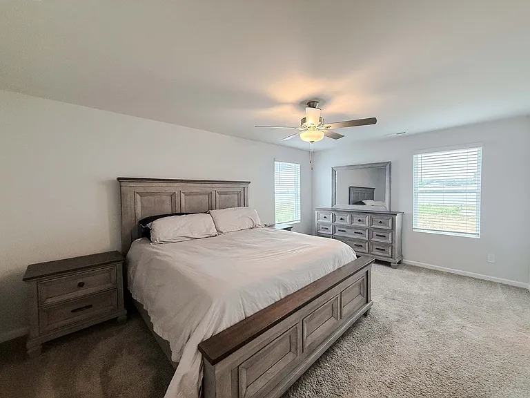 127 Arlington Dr — Photo 10