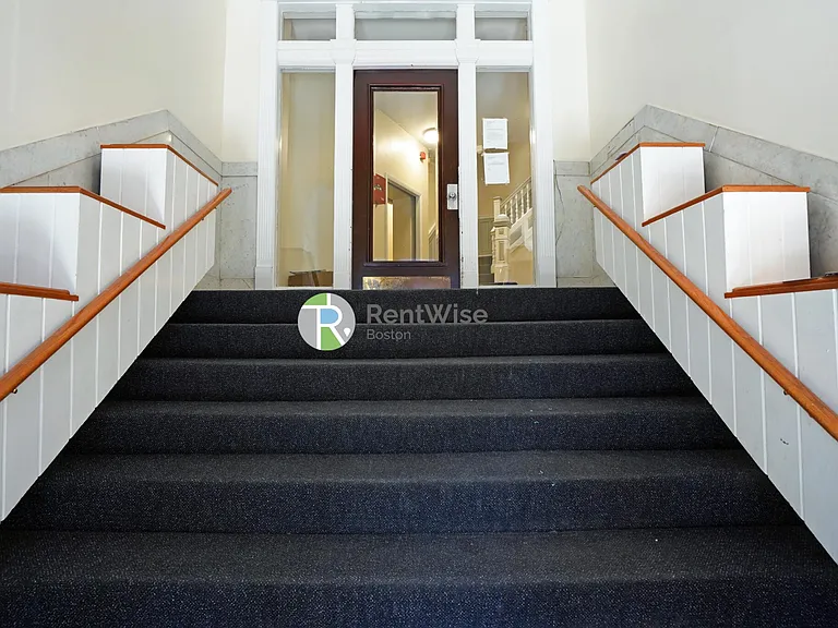 1476 Beacon St #14 — Photo 12