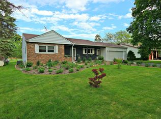 1243 Mitchell St, Woodstock, IL 60098