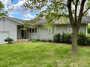 1207 W Dianne Ln, Mahomet, IL 61853