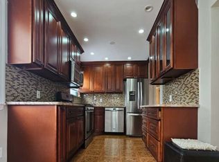 41-04 20th Rd #2B, Astoria, NY 11105