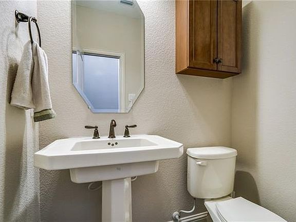 5th image of 2513 Jackson Dr #2513
