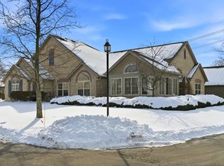 7336 Falls View Cir, Delaware, OH 43015