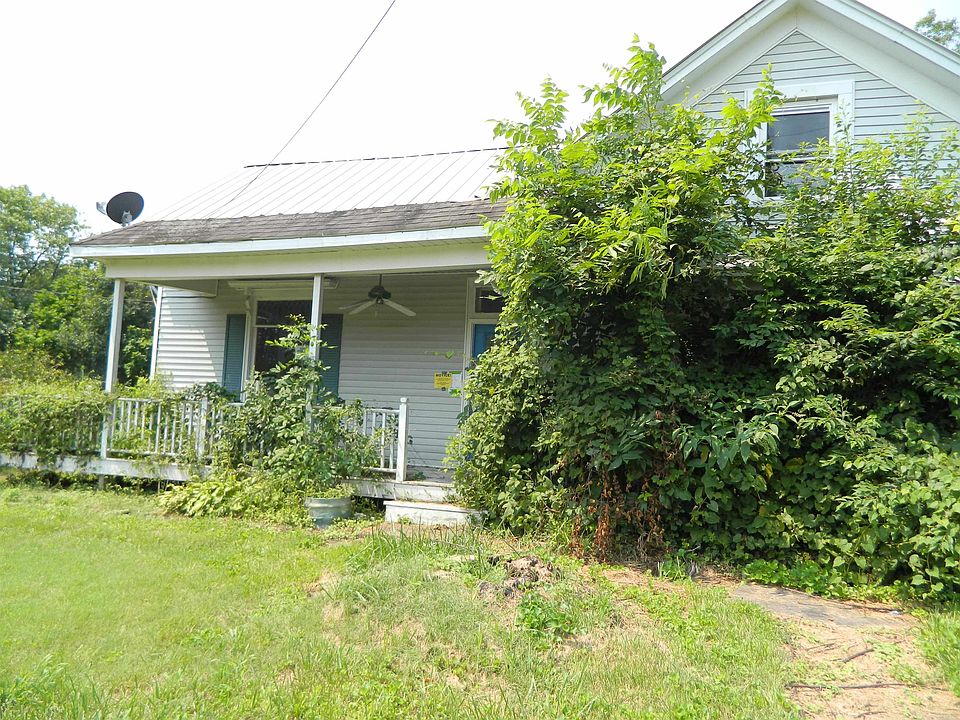1st image of 1321 1st St