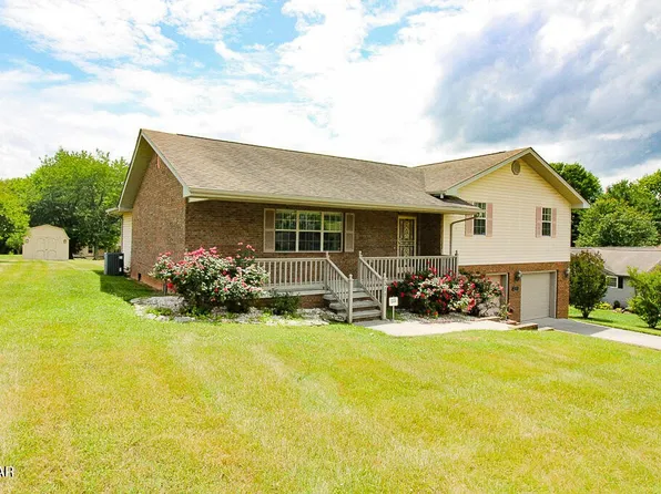 311 Newman Dr, Kodak, TN 37764